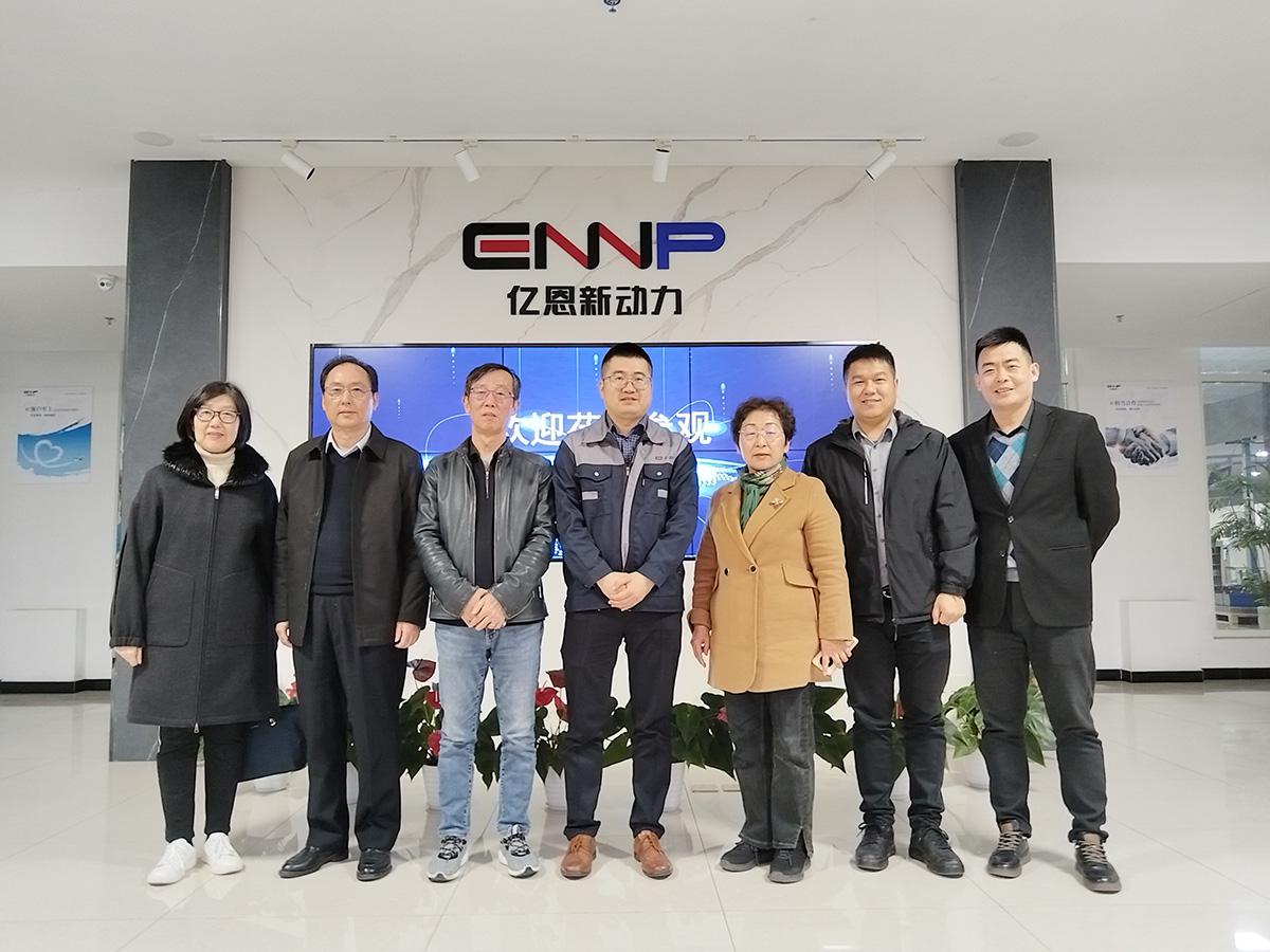 苏州邓尉安装走进亿恩新动力参观学习！